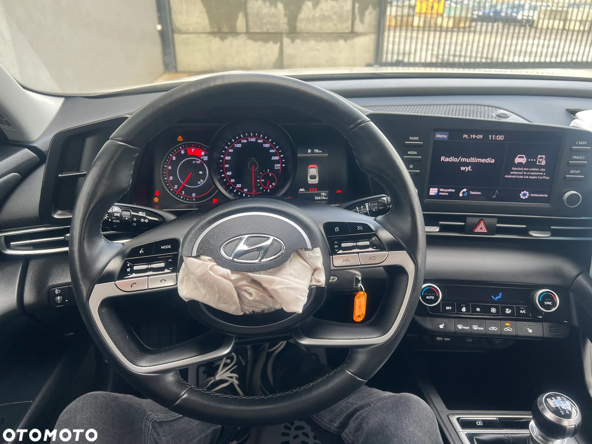 Hyundai Elantra 1.6 Smart - 12