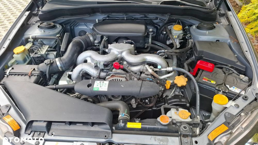 Subaru Impreza 2.0 RA - 11