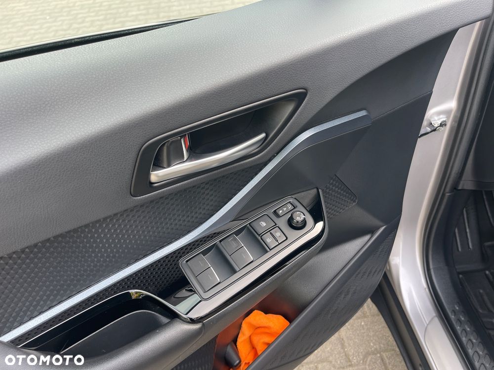 Toyota C-HR 2.0 Hybrid Team Deutschland - 20