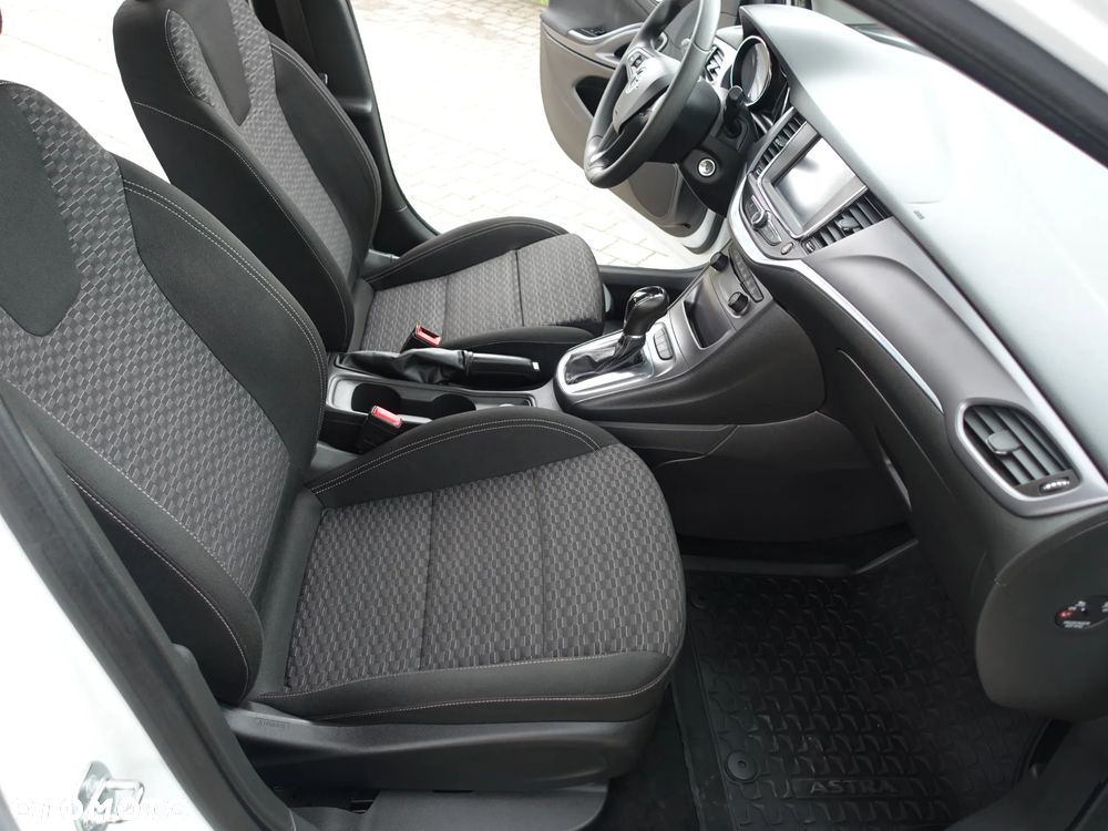 Opel Astra - 10