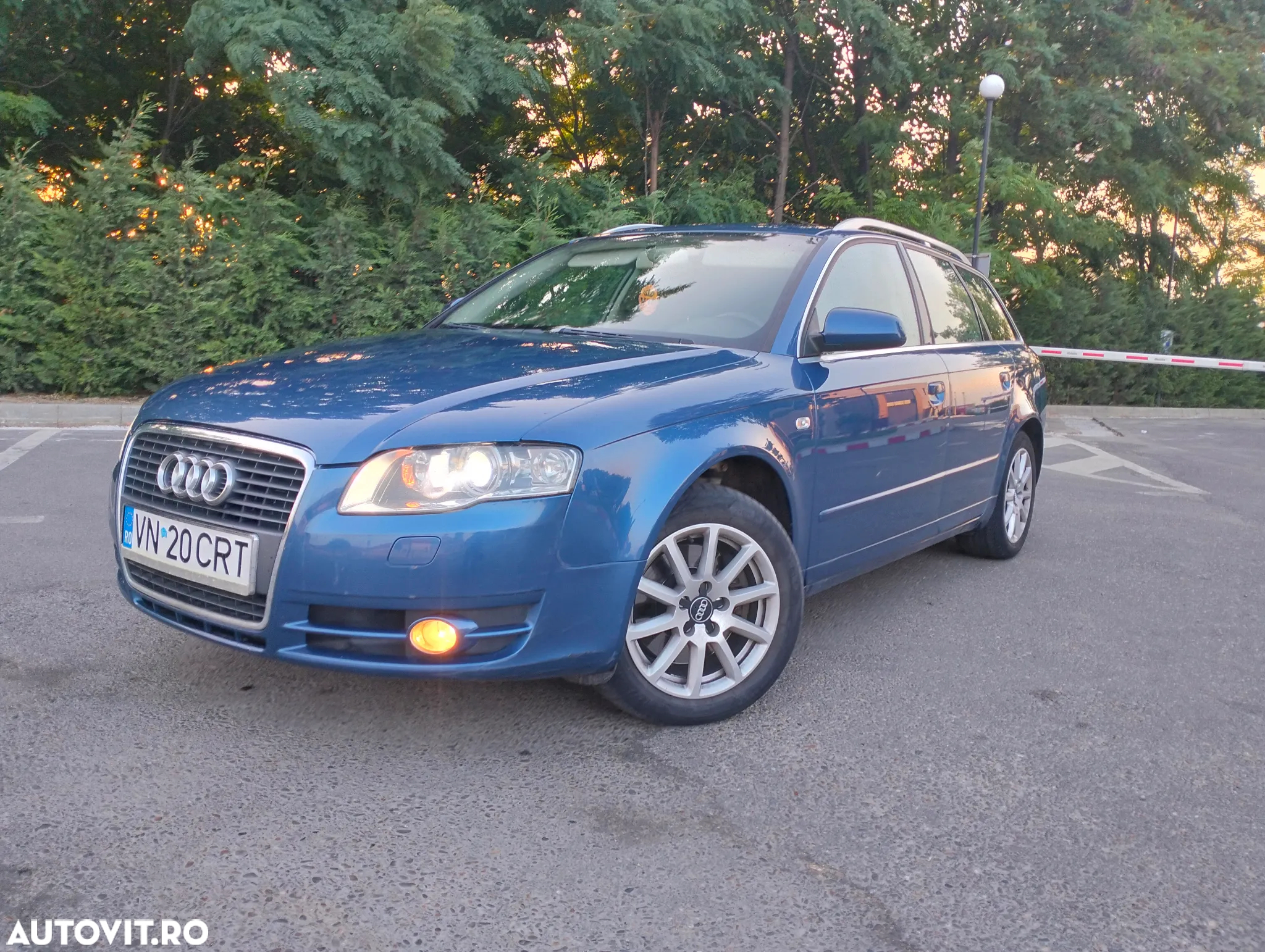 Audi A4 2.0 TDI Avant - 8