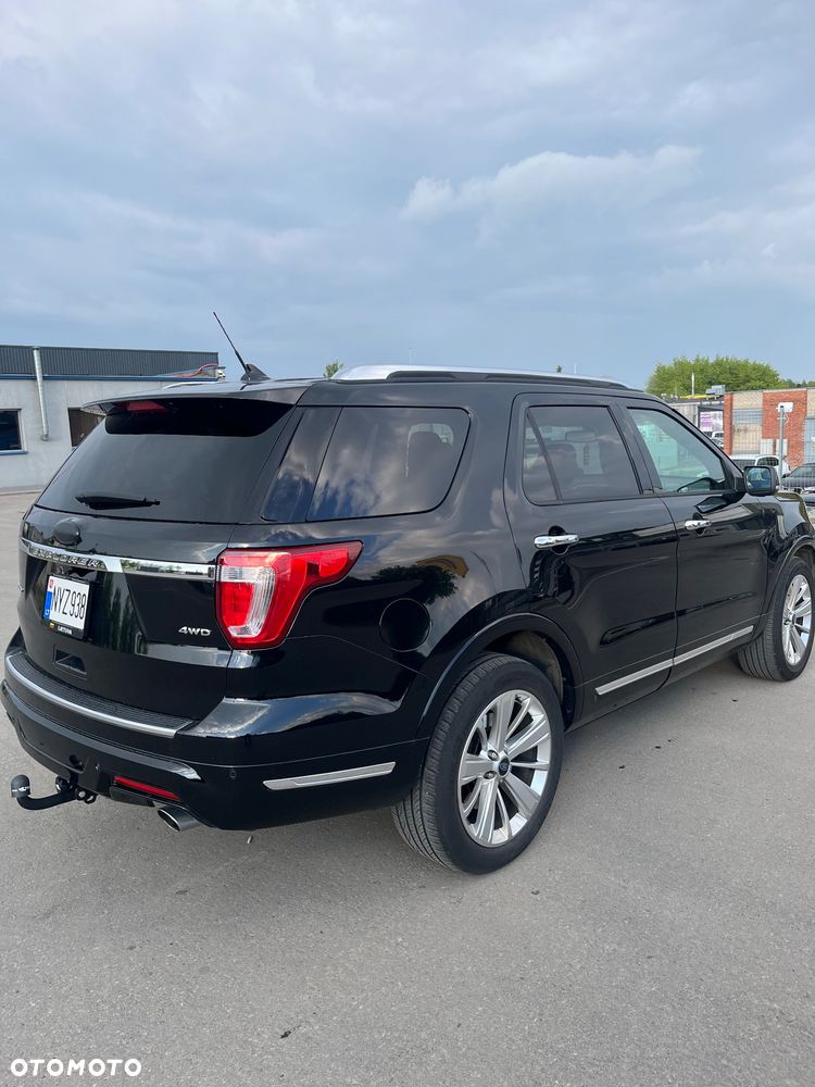 Ford Explorer - 3