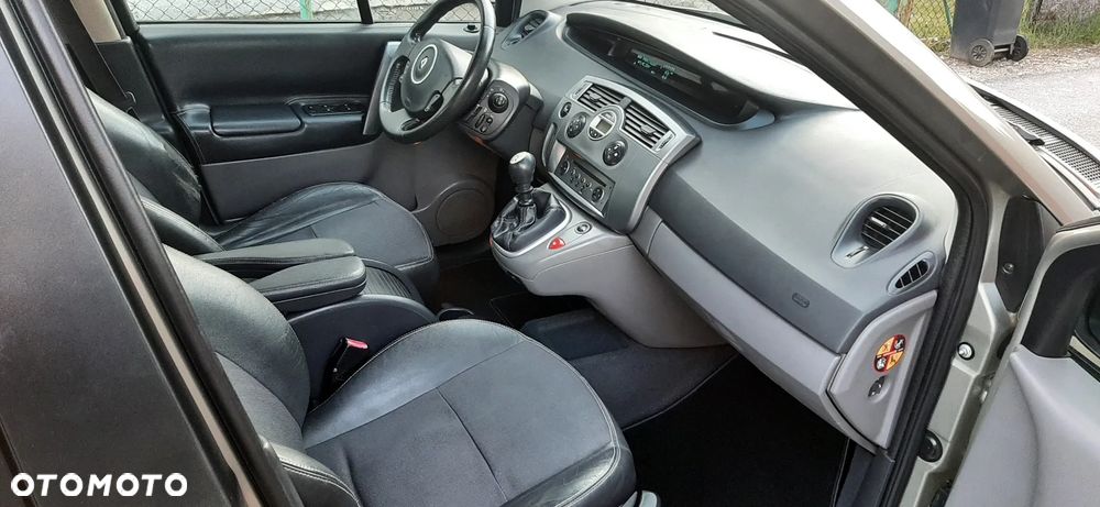 Renault Grand Scenic 1.9 dCi FAP Exception - 8