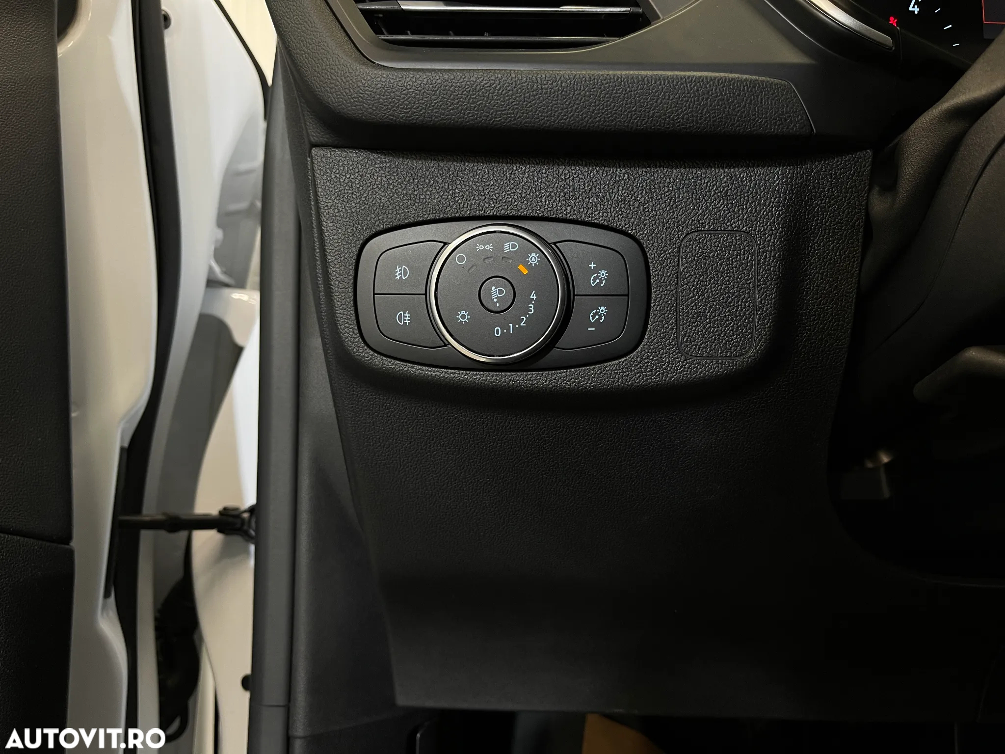 Ford Focus 1.5 EcoBlue Connected - 24