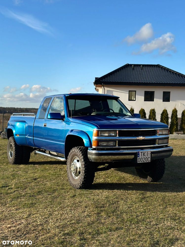 Chevrolet Silverado - 1