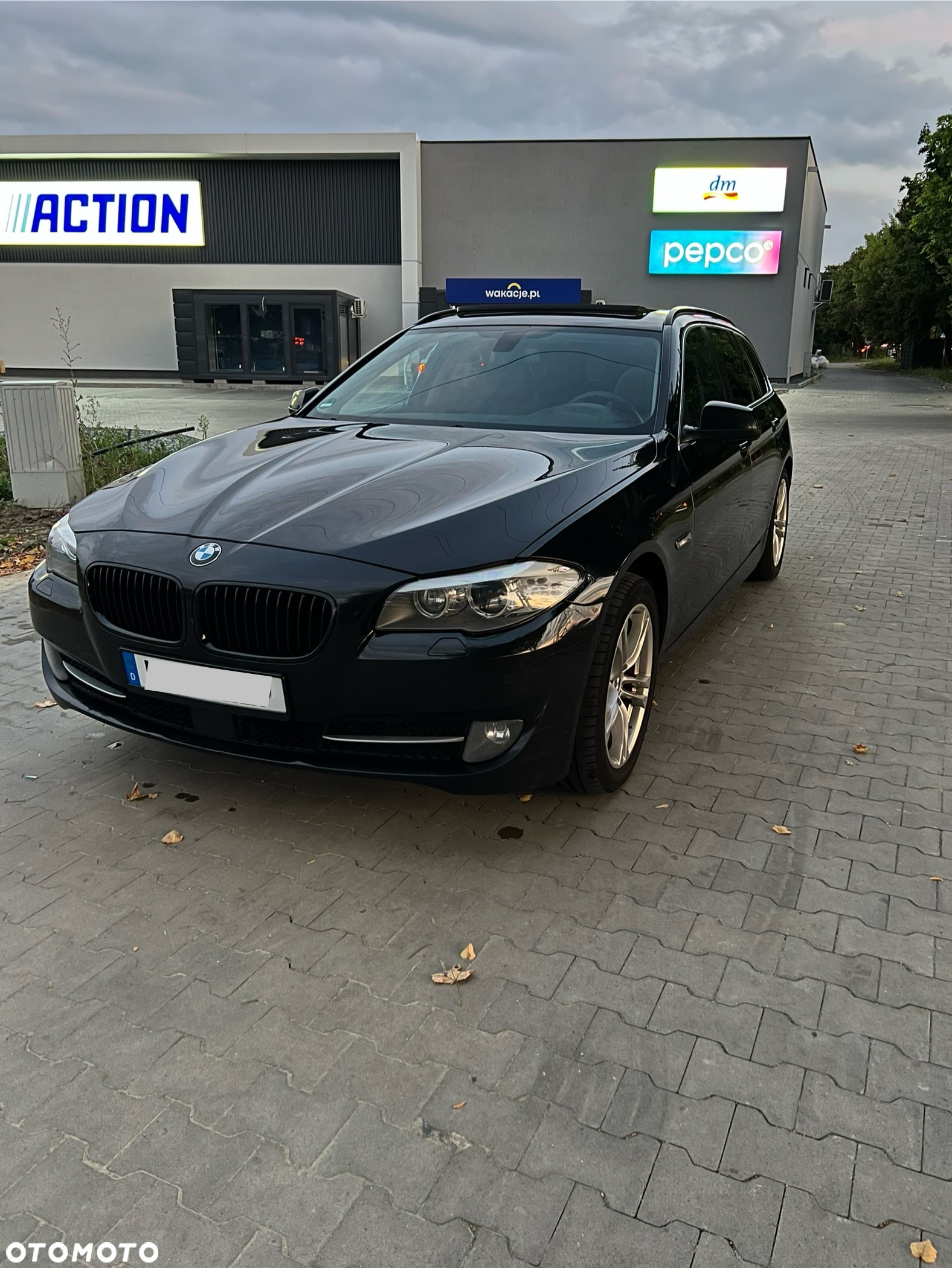 BMW Seria 5 530d xDrive Touring Luxury Line - 3