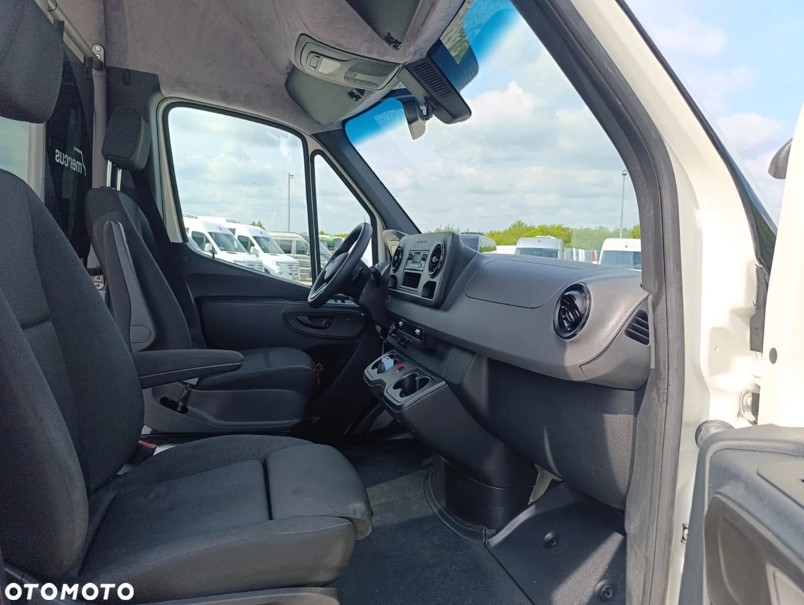 Mercedes-Benz eSprinter - 15