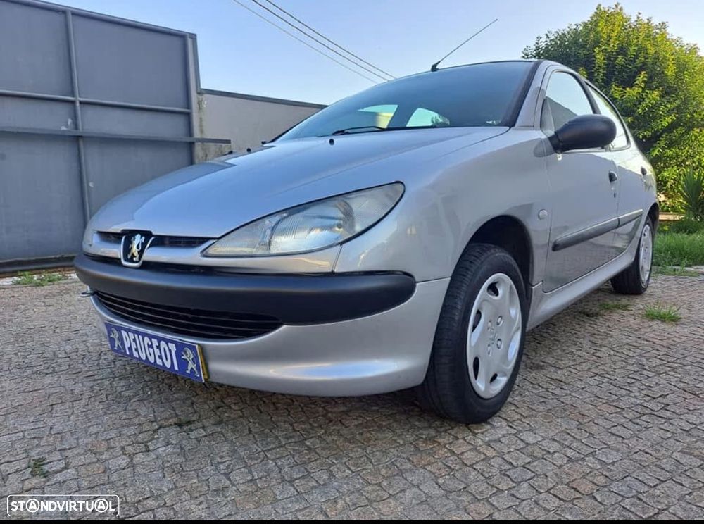 Peugeot 206 - 1