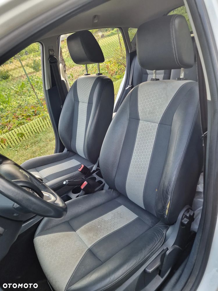 Ford Fiesta - 23