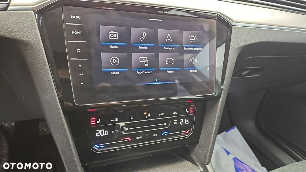 Volkswagen Passat Variant 2.0 TDI Elegance DSG - 19
