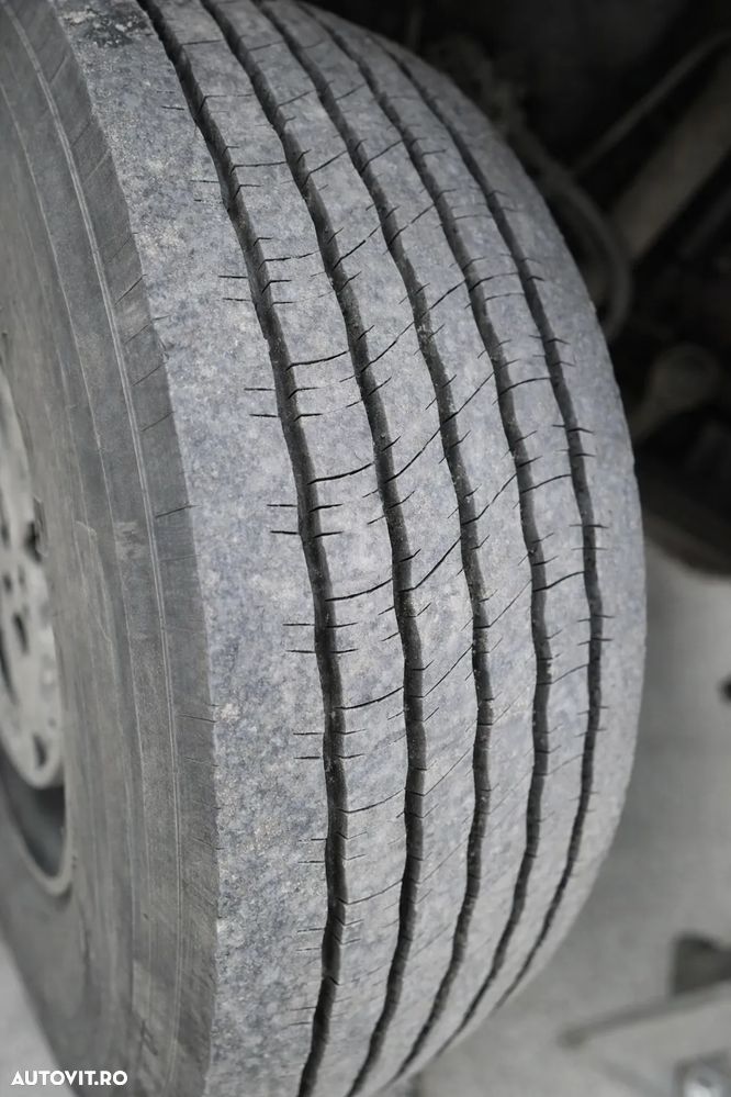 Mercedes-Benz ACTROS - 8