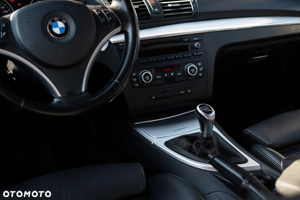 BMW Seria 1 120d DPF - 8