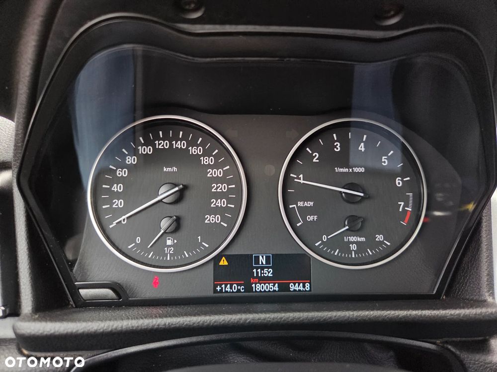 BMW Seria 2 218i Advantage - 32