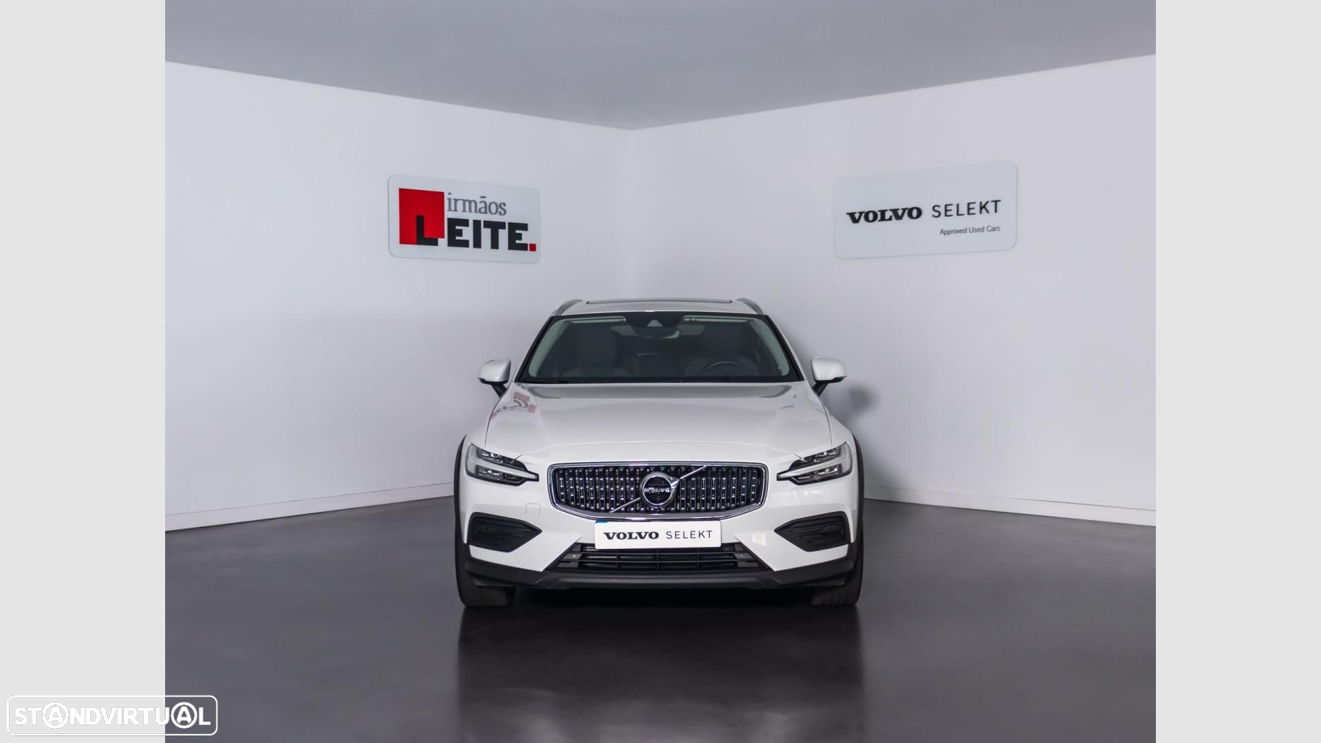 Volvo V60 Cross Country 2.0 B4 Geartronic - 2