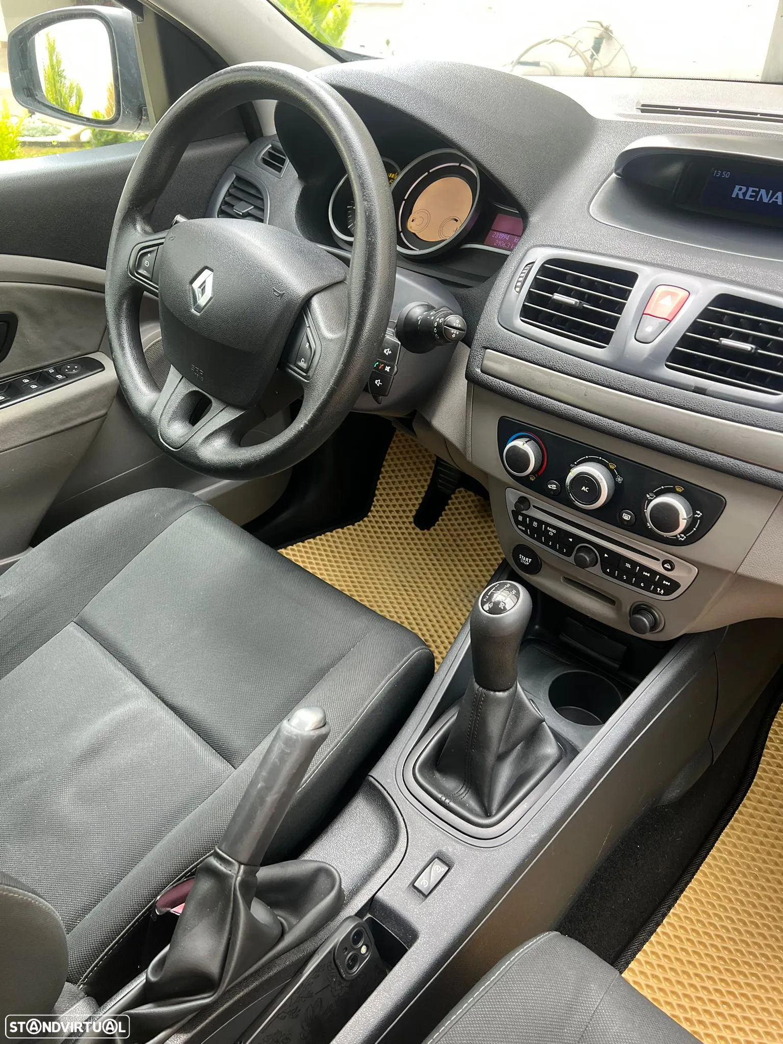 Renault Mégane 1.5 dCi Dynamique - 8