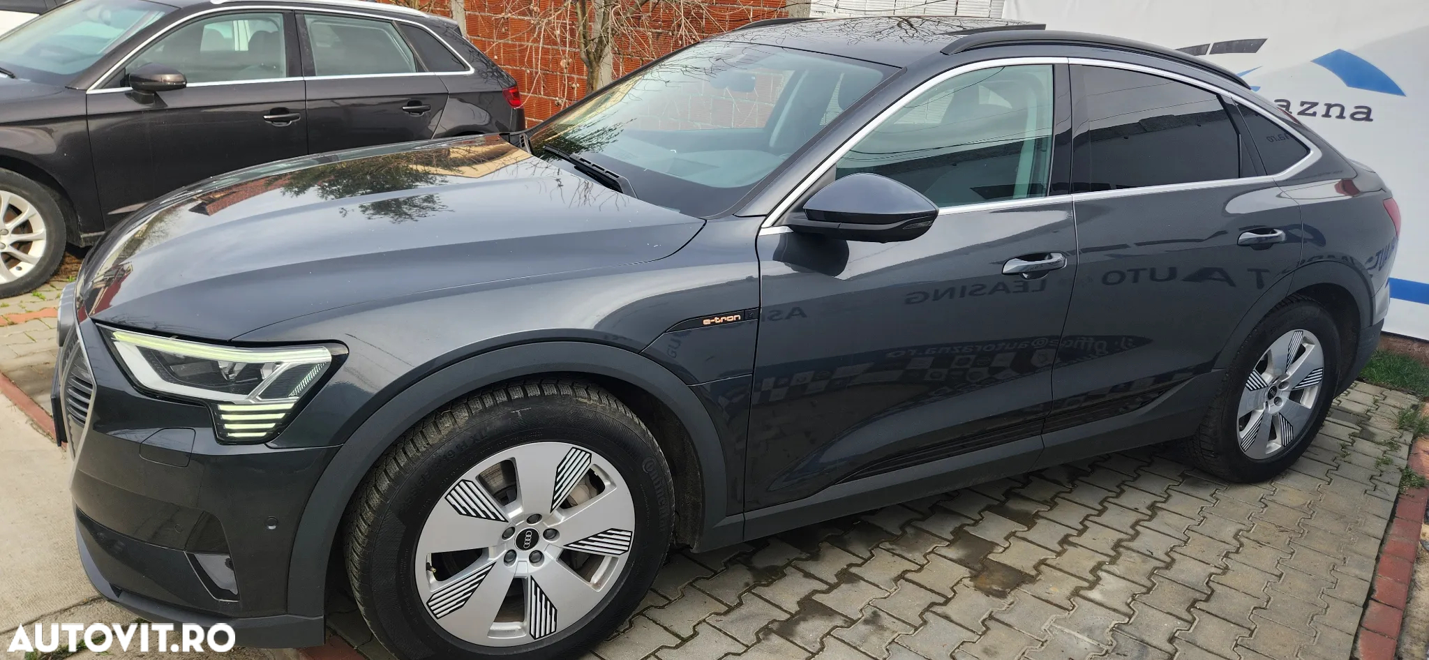 Audi e-tron quattro S - 25