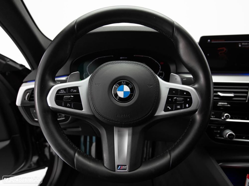 BMW 530 e iPerformance Pack M - 19