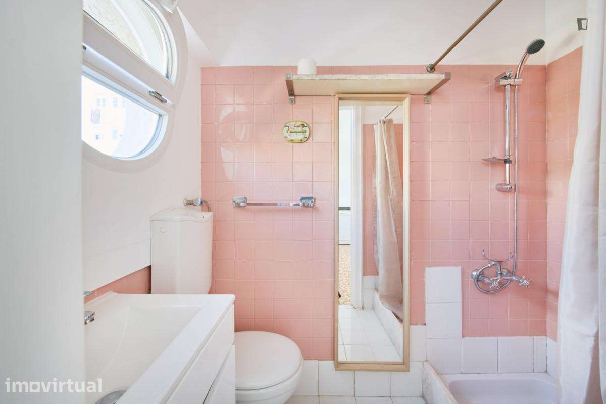 Quarto - localizado em Entrecampos Lisbon - Grande imagem: 5/43