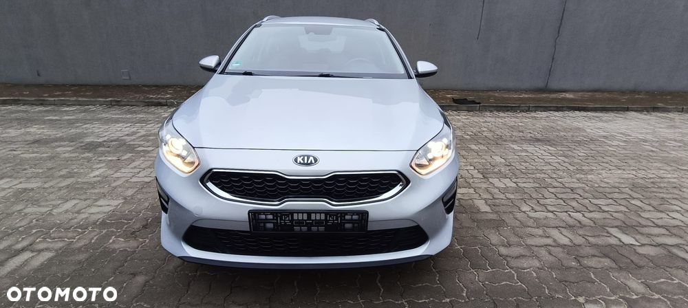 Kia Ceed 1.6 CRDi SCR M - 3