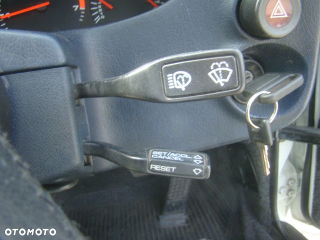Porsche 928 - 29