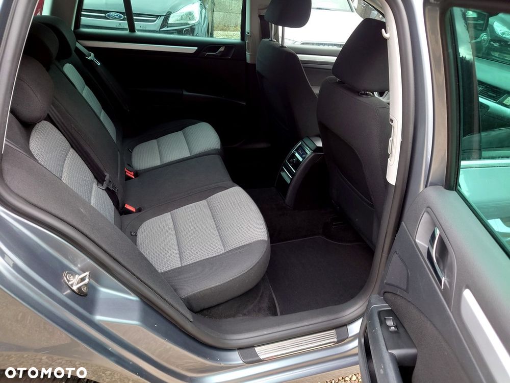 Skoda Superb 2.0 TDI Elegance DSG - 10