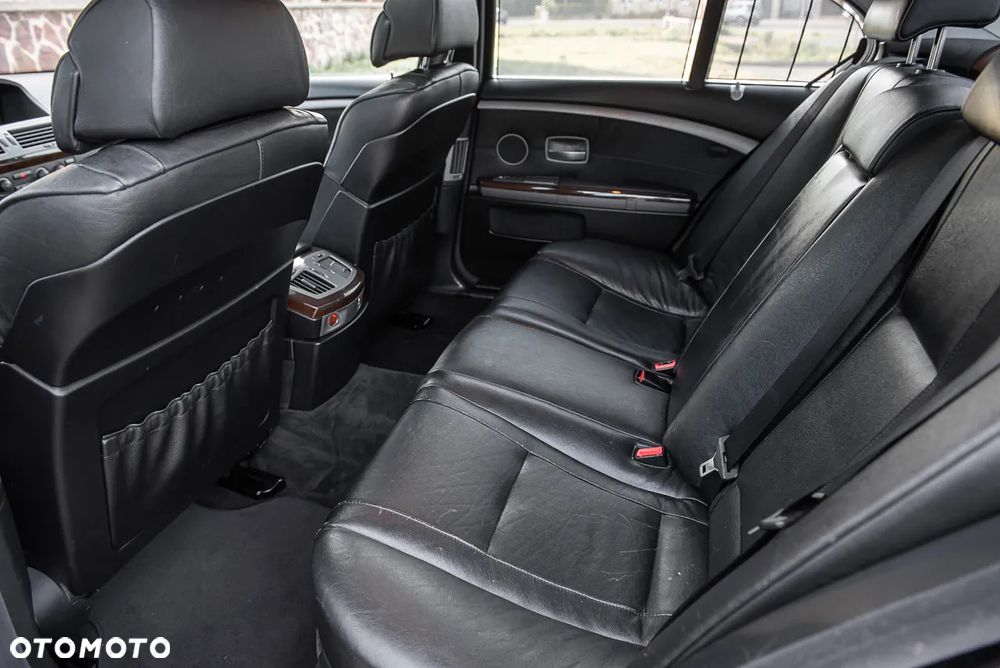 BMW Seria 7 - 25