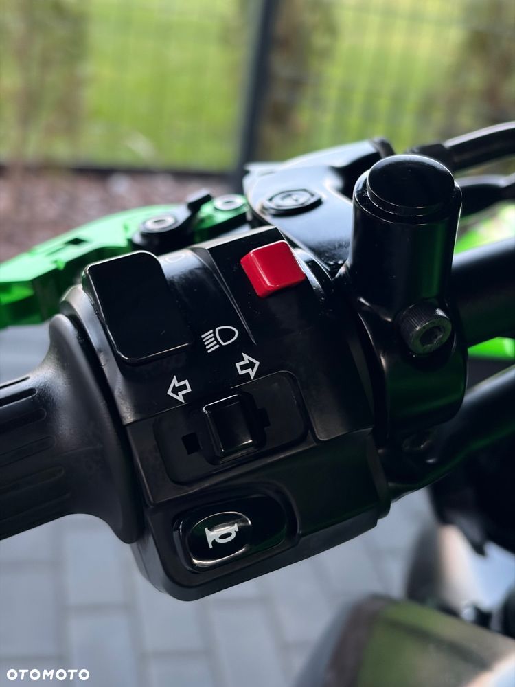 Kawasaki Z 900 - 16