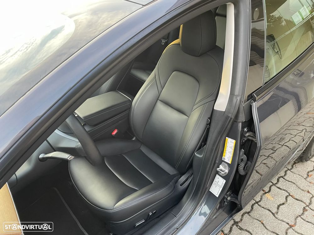 Tesla Model 3 Tração Traseira - 25