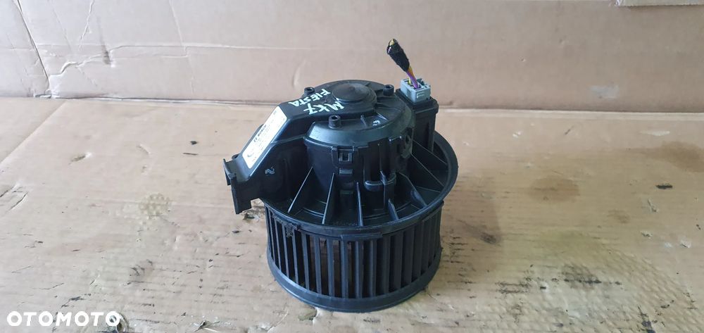 Wentylator silnik dmuchawy nagrzewnicy Ford Fiesta MK7 8E2H-18456-AA - 3
