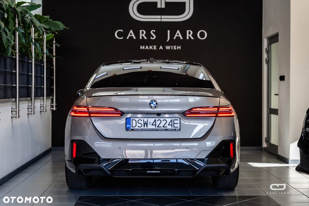 BMW Seria 5 520i - 31