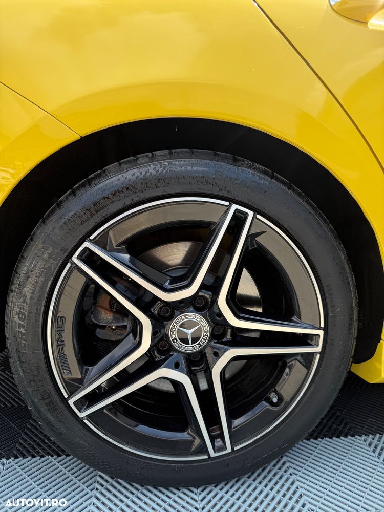 Mercedes-Benz CLA 220 - 21