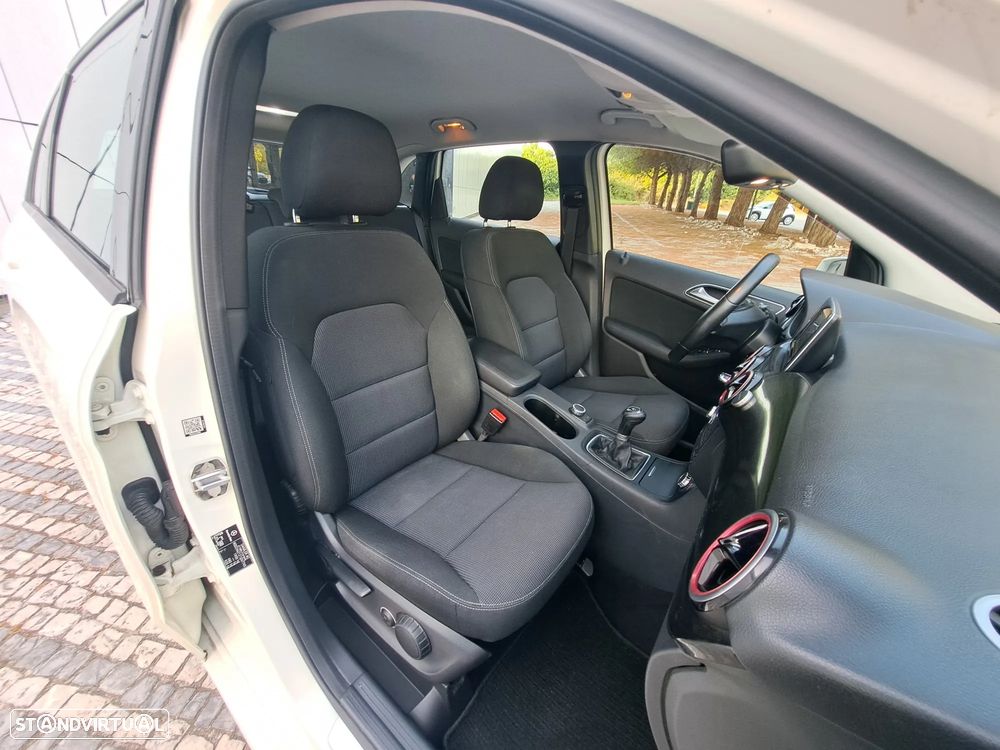Mercedes-Benz B 180 CDI Urban - 24
