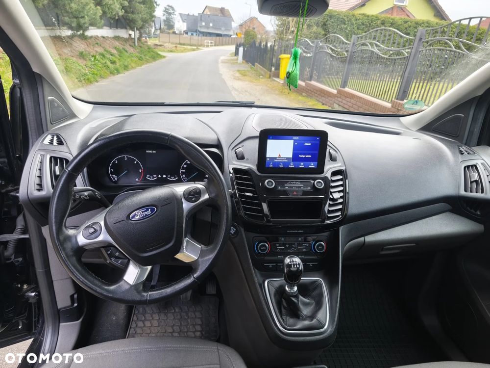Ford Tourneo Connect Grand - 10