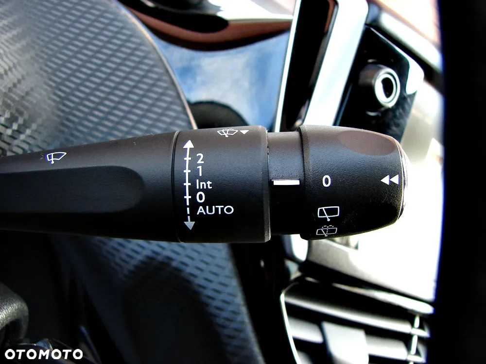 Peugeot 2008 1.2 Pure Tech Style EU6 - 34