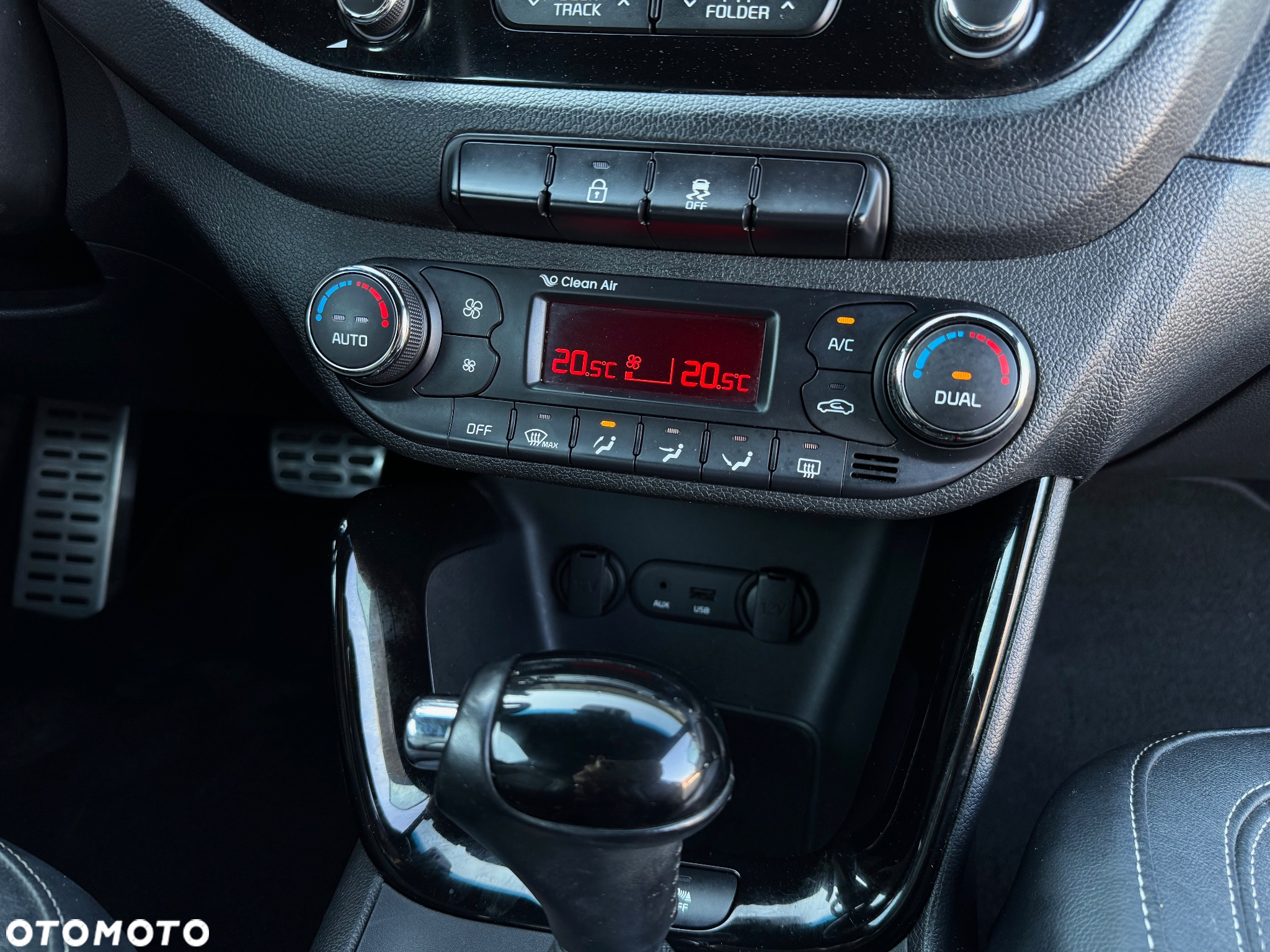Kia ProCeed - 26