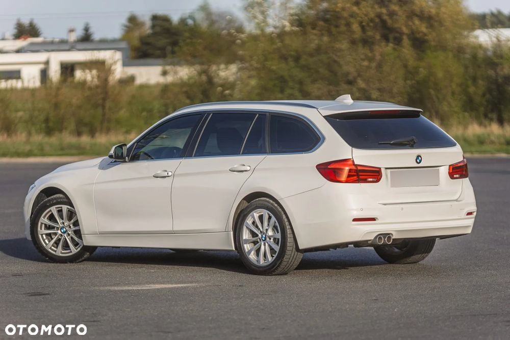 BMW Seria 3 325d Advantage sport - 5