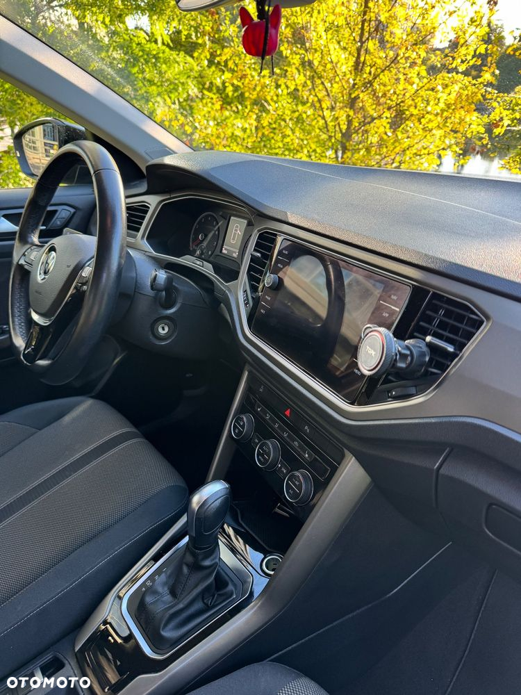 Volkswagen T-Roc - 8