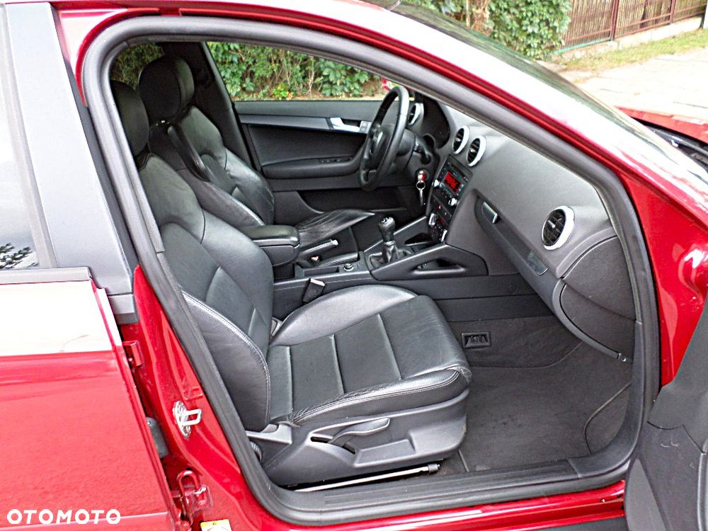 Audi A3 Sportback 2.0 TDI DPF S line Sportpaket - 10