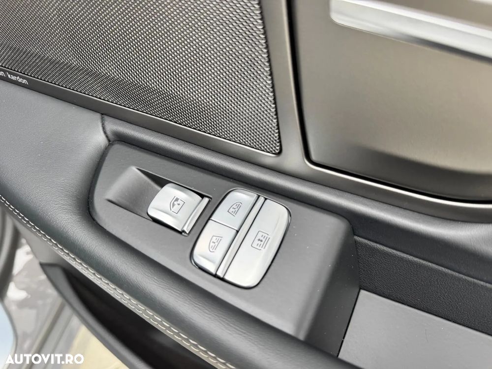 BMW Seria 7 730d xDrive MHEV - 26