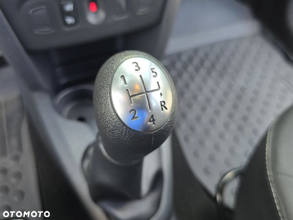 Dacia Logan 0.9 TCe Laureate S&S - 19