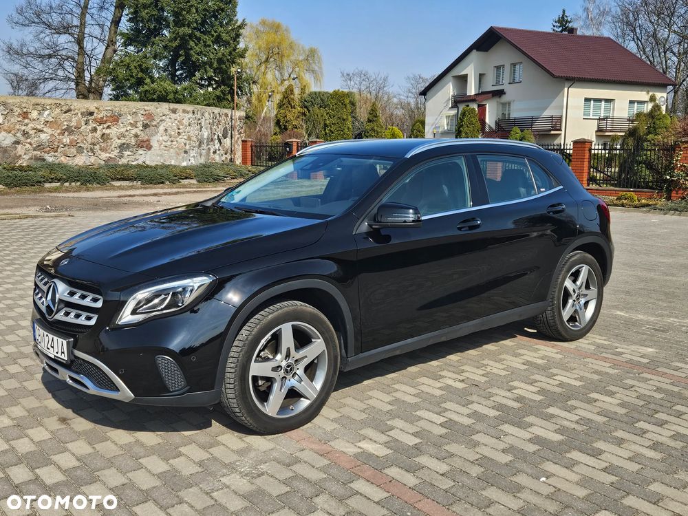 Mercedes-Benz GLA 200 7G-DCT AMG Line - 4