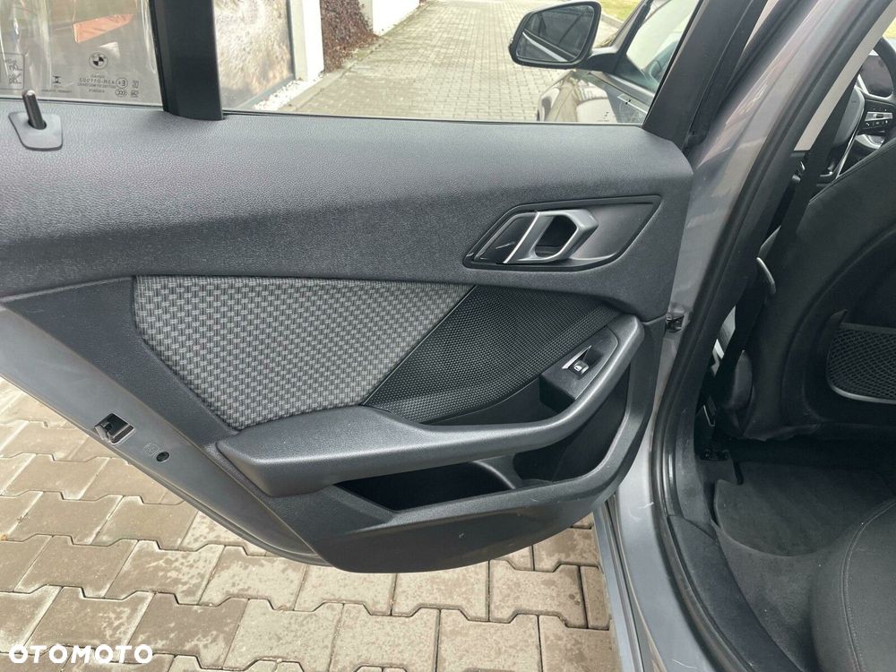 BMW Seria 1 - 15