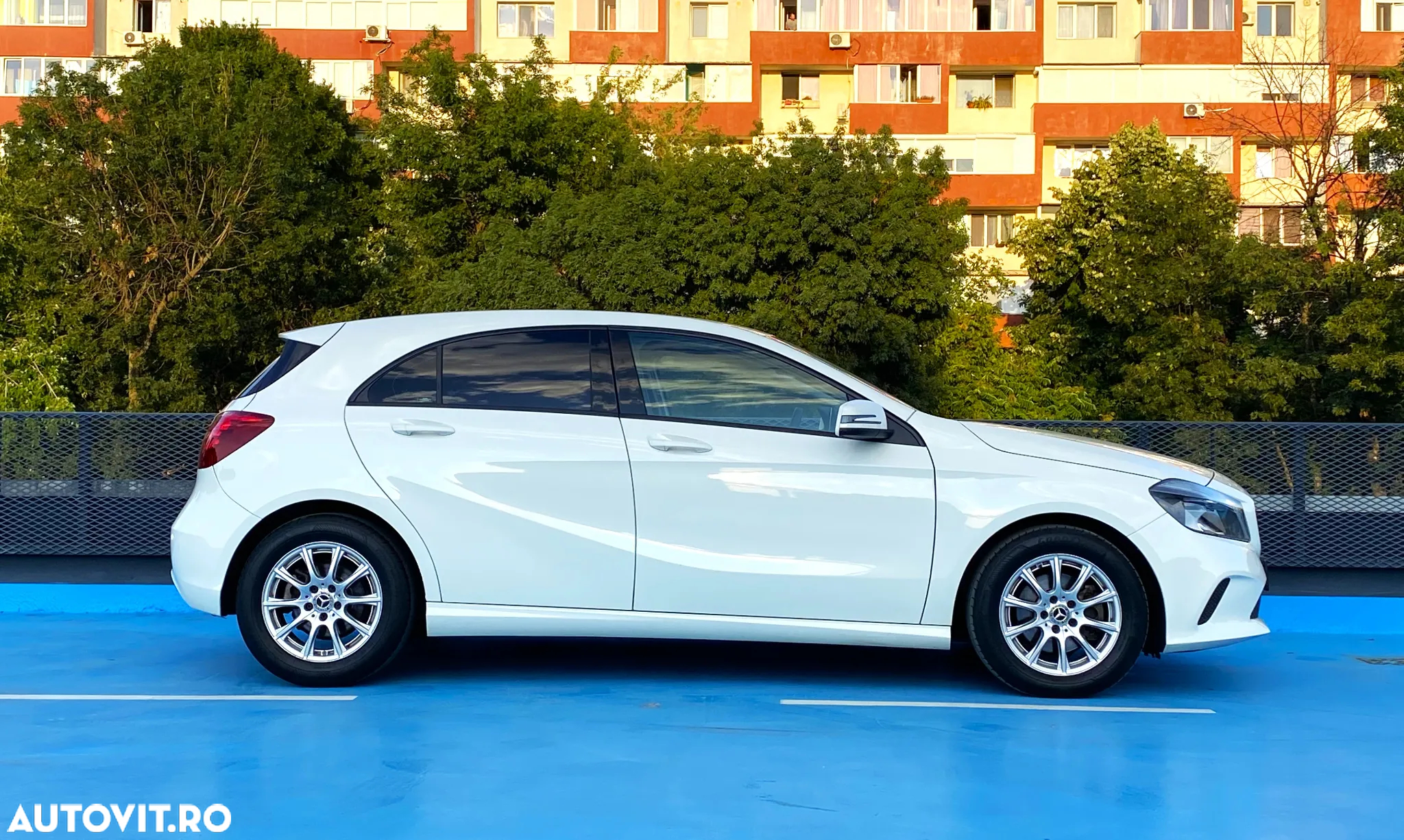 Mercedes-Benz A - 3