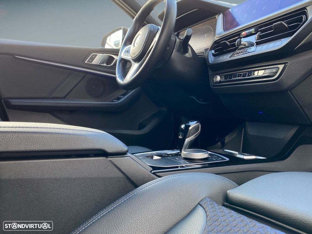 BMW 116 d Pack Desportivo M Auto - 12