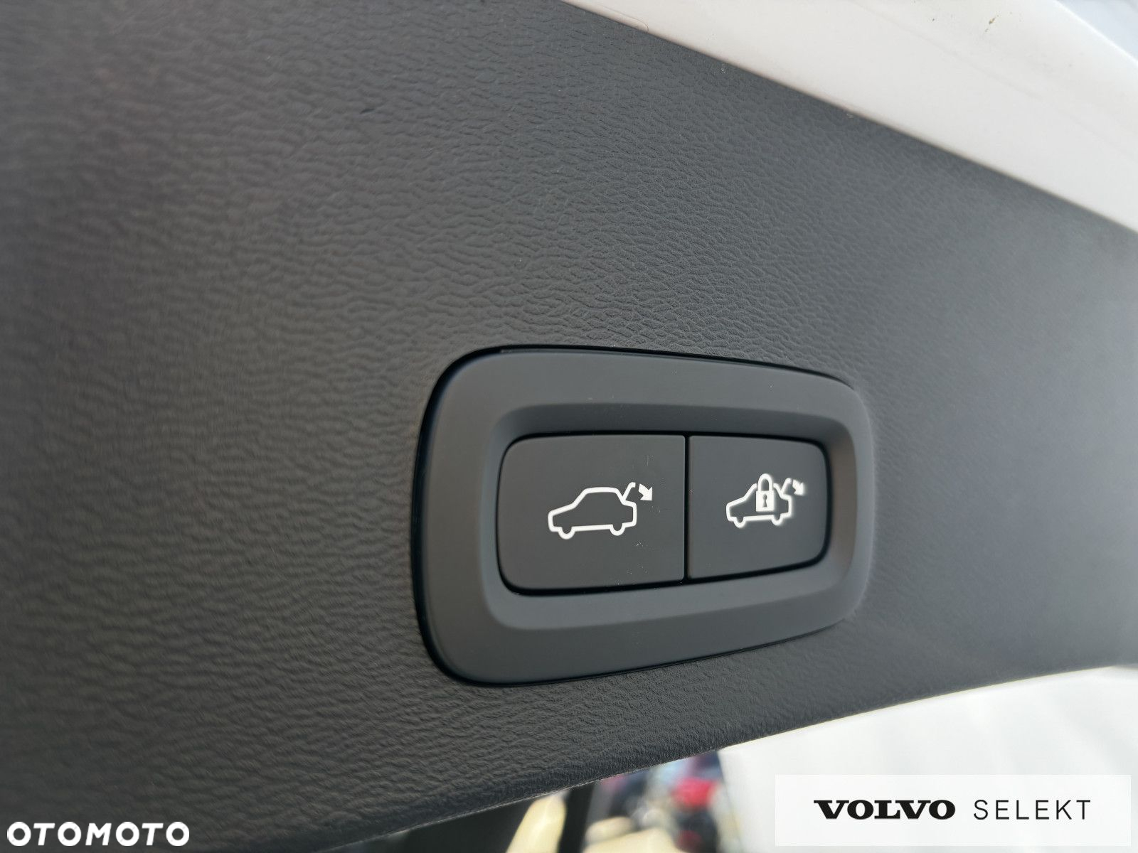 Volvo XC 40 - 24