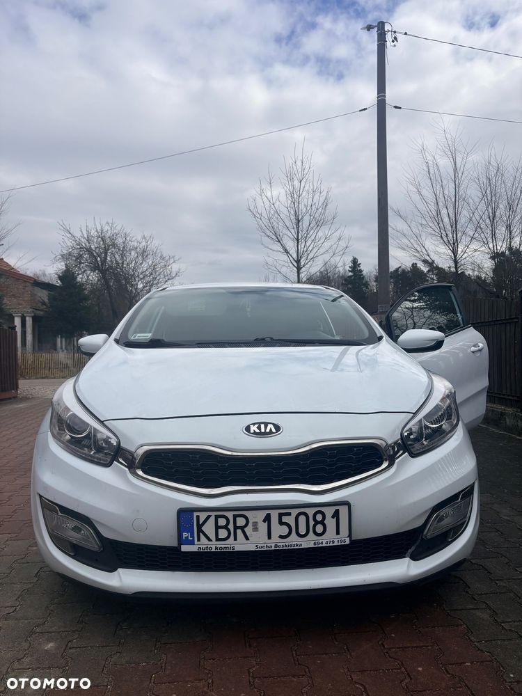Kia Ceed - 12