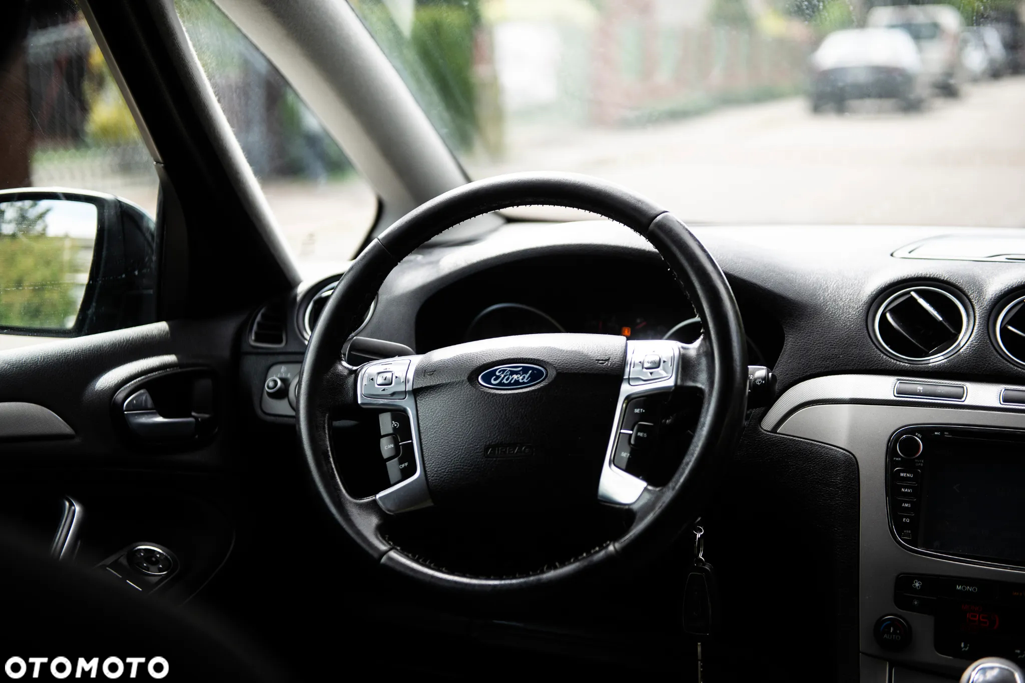 Ford S-Max 2.0 TDCi DPF Business Edition - 33