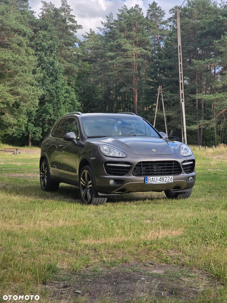 Porsche Cayenne - 1