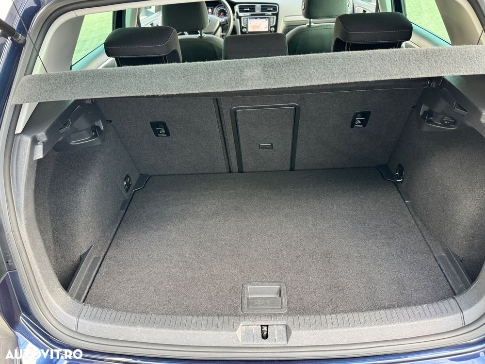 Volkswagen Golf 1.2 TSI BlueMotion Technology Allstar - 19