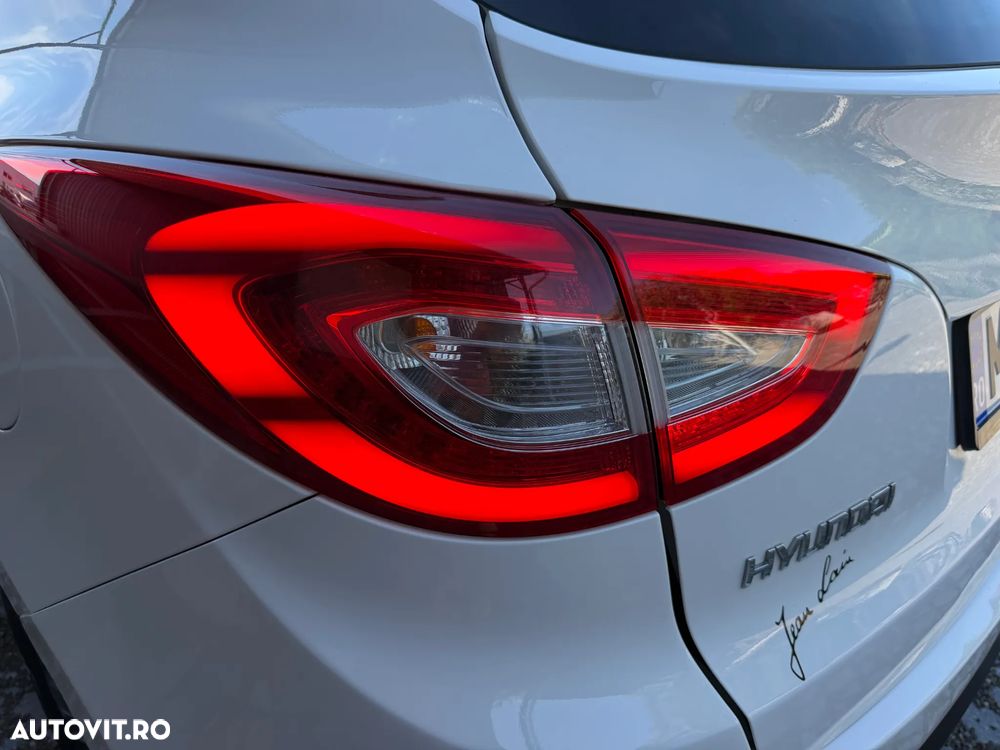 Hyundai ix35 2.0 CRDI High 4WD GLS Premium - 22